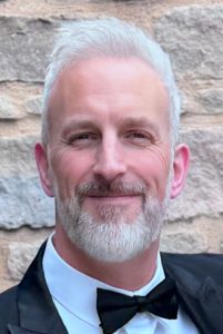 Dr Chris Hallewell